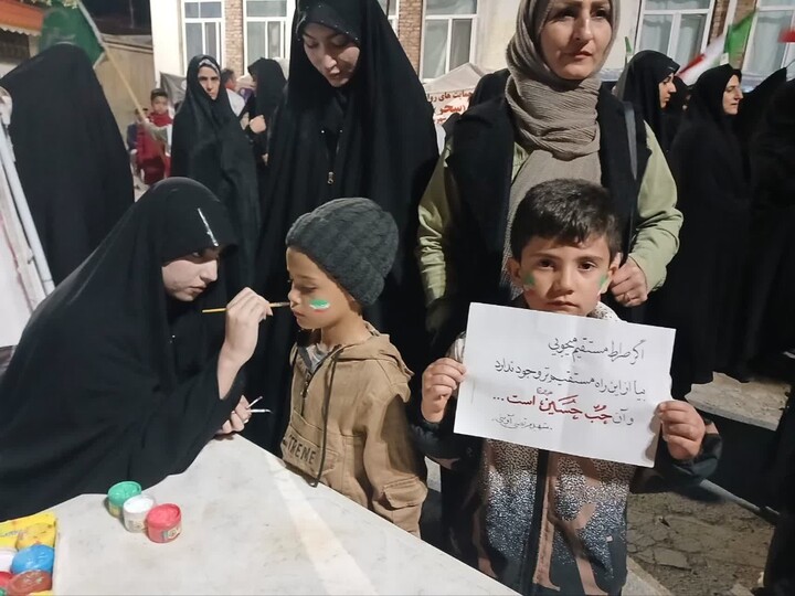 تصاویر /  برپایی موکب «تبیین با نور» در هشترود؛ پایگاهی برای جهاد تبیین و گفت‌وگوی فرهنگی