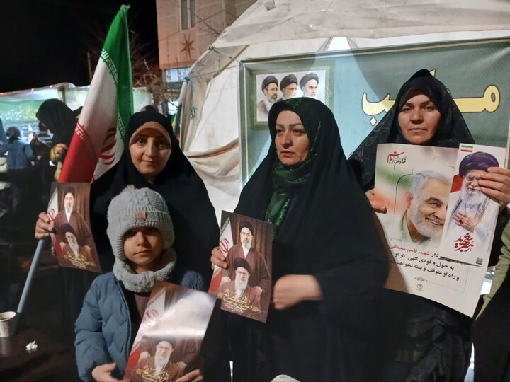 تصاویر /  برپایی موکب «تبیین با نور» در هشترود؛ پایگاهی برای جهاد تبیین و گفت‌وگوی فرهنگی