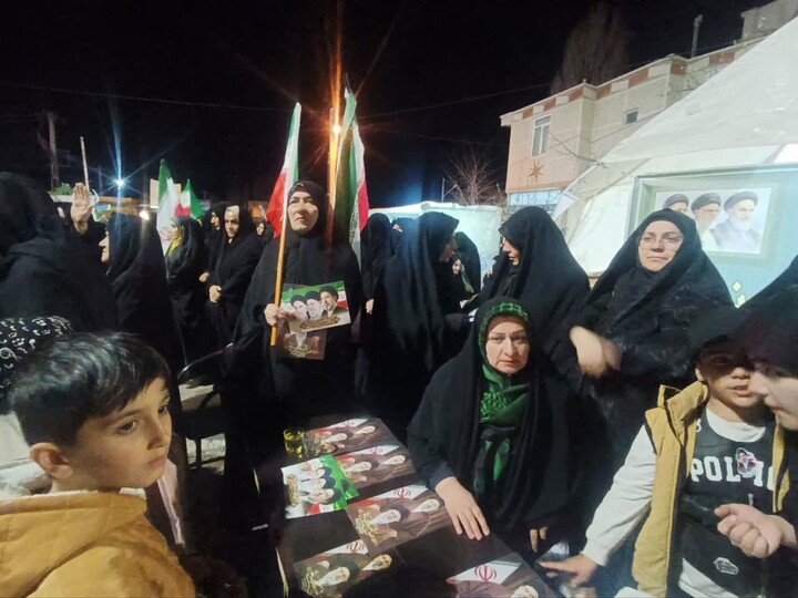 تصاویر /  برپایی موکب «تبیین با نور» در هشترود؛ پایگاهی برای جهاد تبیین و گفت‌وگوی فرهنگی