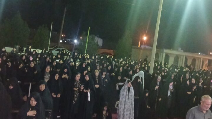 تصاویر/ اقامه نماز استغاثه به امام زمان (عج) در آستان مقدس زیارت اقبالیه نوش آباد