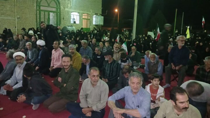 تصاویر/ اقامه نماز استغاثه به امام زمان (عج) در آستان مقدس زیارت اقبالیه نوش آباد