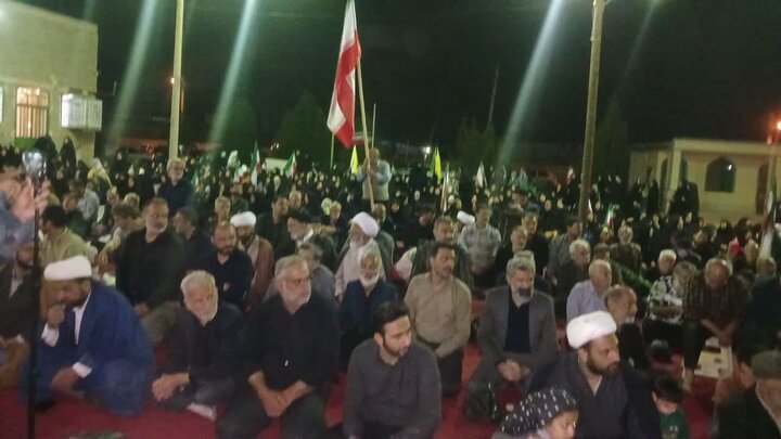 تصاویر/ اقامه نماز استغاثه به امام زمان (عج) در آستان مقدس زیارت اقبالیه نوش آباد
