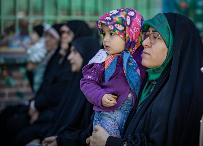 تصاویر/ خدام رضوی مهمان دانش‌آموزان «ادبستان خشت اول» سمنان