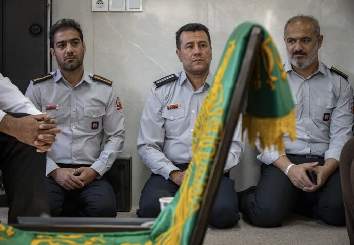 تصاویر/ دیدار خادمان امام رضا(ع) با قهرمانان آتش