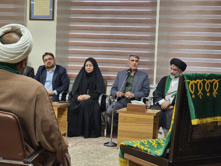 تصاویر/ دیدار خادمان بارگاه رضوی با نماینده ولی‌فقیه در کردستان