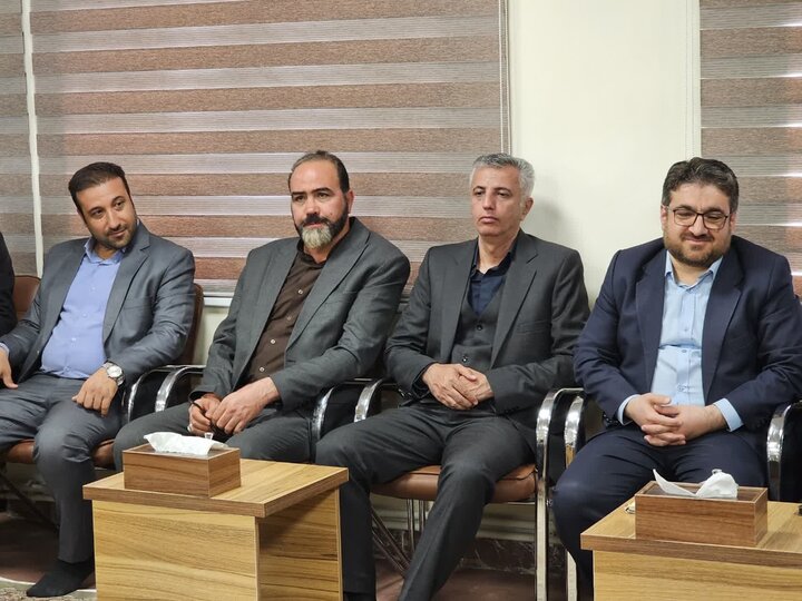 تصاویر/ دیدار خادمان بارگاه رضوی با نماینده ولی‌فقیه در کردستان