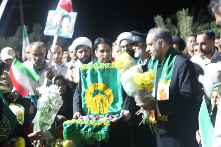 تصاویر/ حضور خدام رضوی در شهر بادوله
