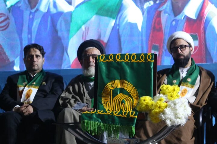 تصاویر/ حضور خادمان امام رضا(ع) در شهر کاکی