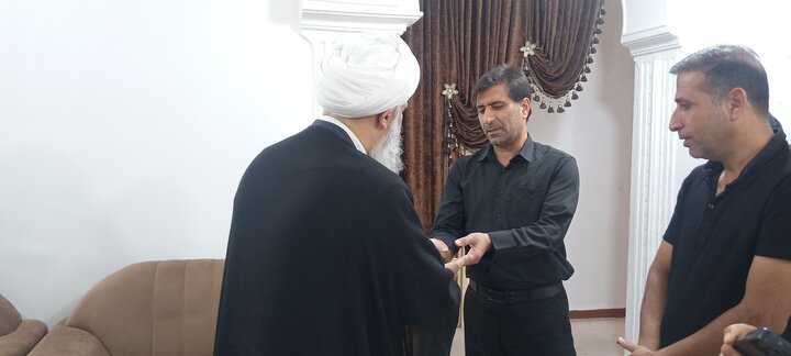 تصاویر/ تکریم و تفقد خانواده شهید حسن ابراهیمی با حضور مدیر حوزه های علمیه خواهران کشور