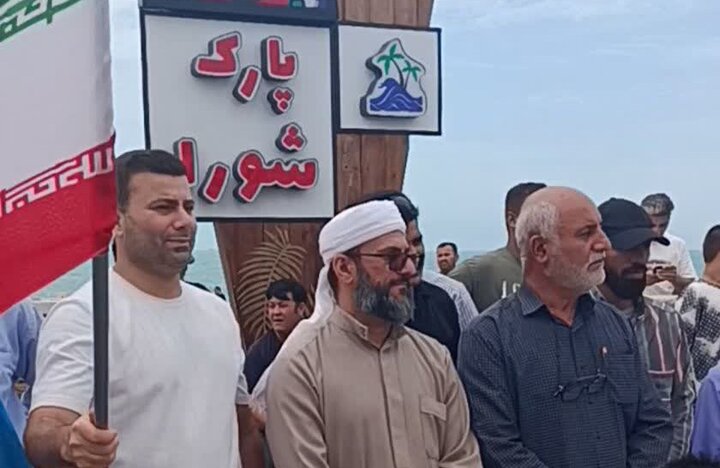 تصاویر/ راهپیمایی اهل سنت بوشهر با شعار مرگ بر آمریکا