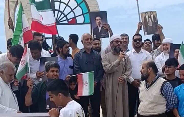 تصاویر/ راهپیمایی اهل سنت بوشهر با شعار مرگ بر آمریکا
