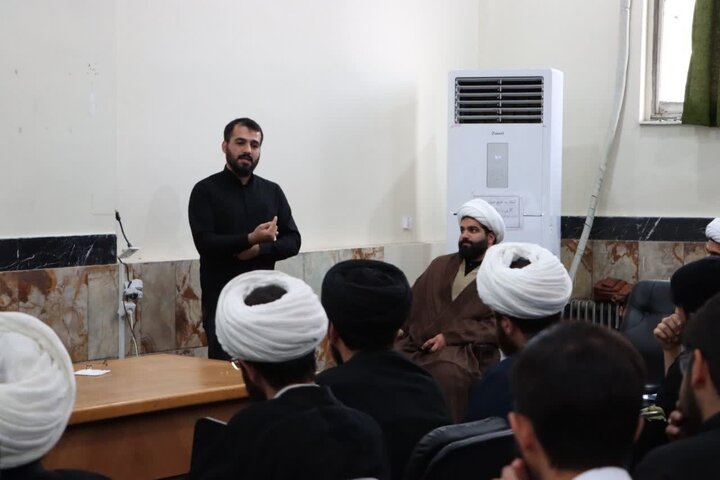 تصاویر/ نشست هم‌اندیشی فعالان جهادی مدرسه علمیه آیت‌الله مجتهدی و آیت‌الله حق‌شناس