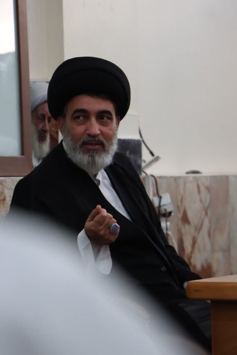 تصاویر/ نشست هم‌اندیشی فعالان جهادی مدرسه علمیه آیت‌الله مجتهدی و آیت‌الله حق‌شناس