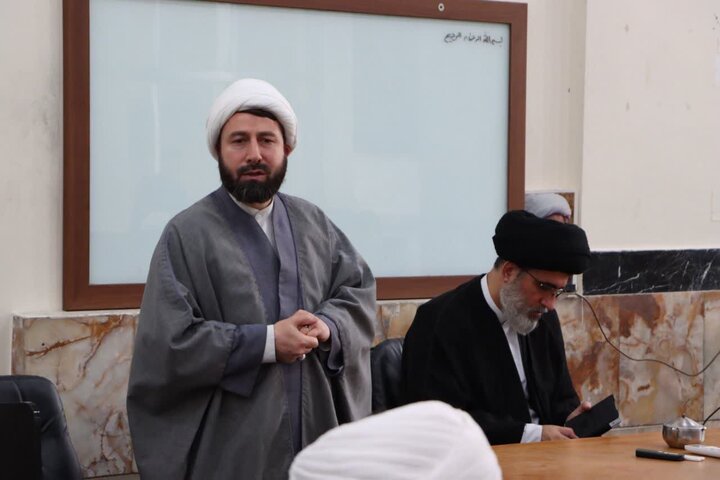 تصاویر/ نشست هم‌اندیشی فعالان جهادی مدرسه علمیه آیت‌الله مجتهدی و آیت‌الله حق‌شناس