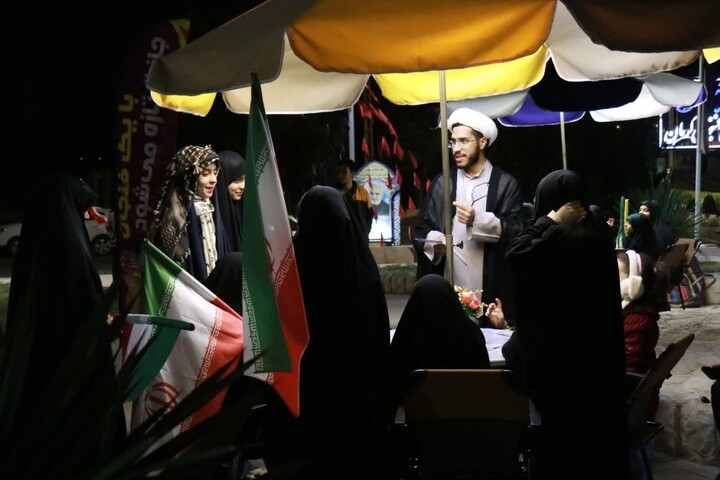 تصاویر/ کافه رستوران قرآنی در میدان پرواز کرمان