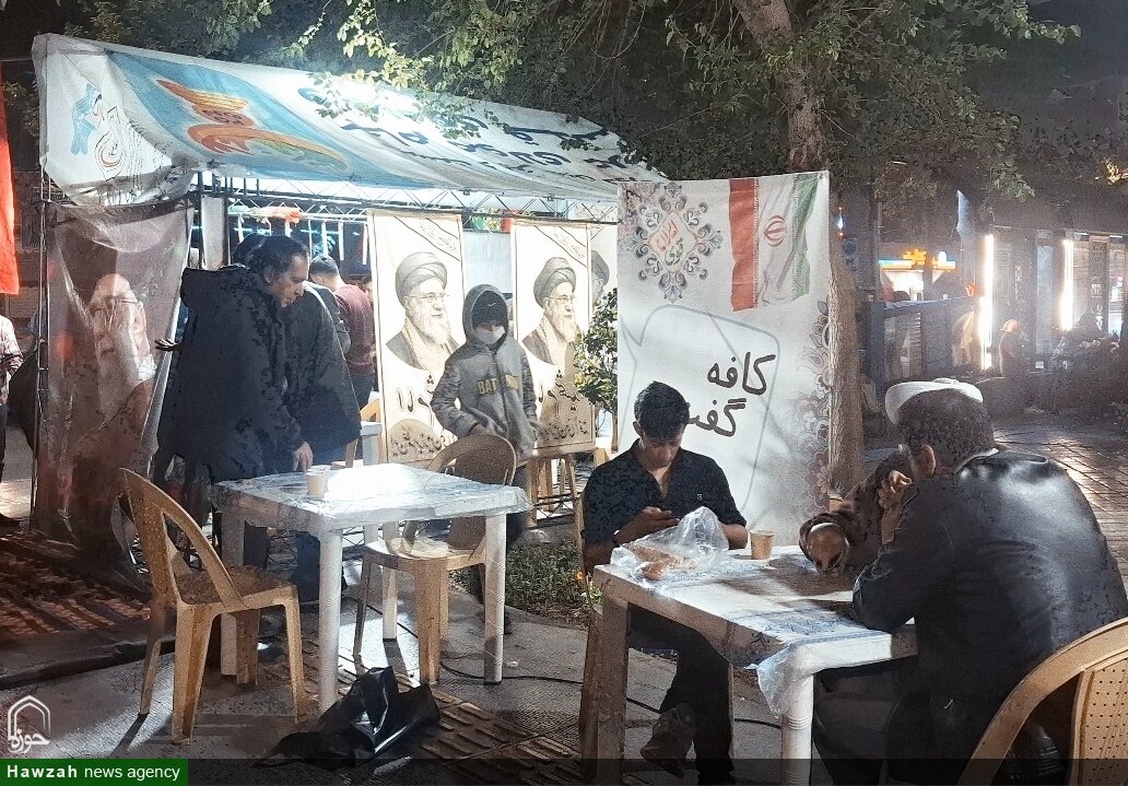 روایتی از حضور طلبه های روشنگر در کنار فنجان های چای