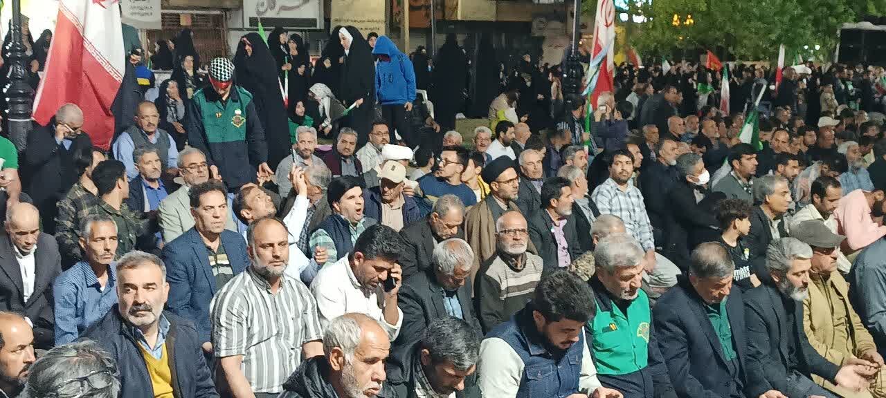 تصاویر/ اقامه نماز استغاثه امام زمان (عج) در ساوه