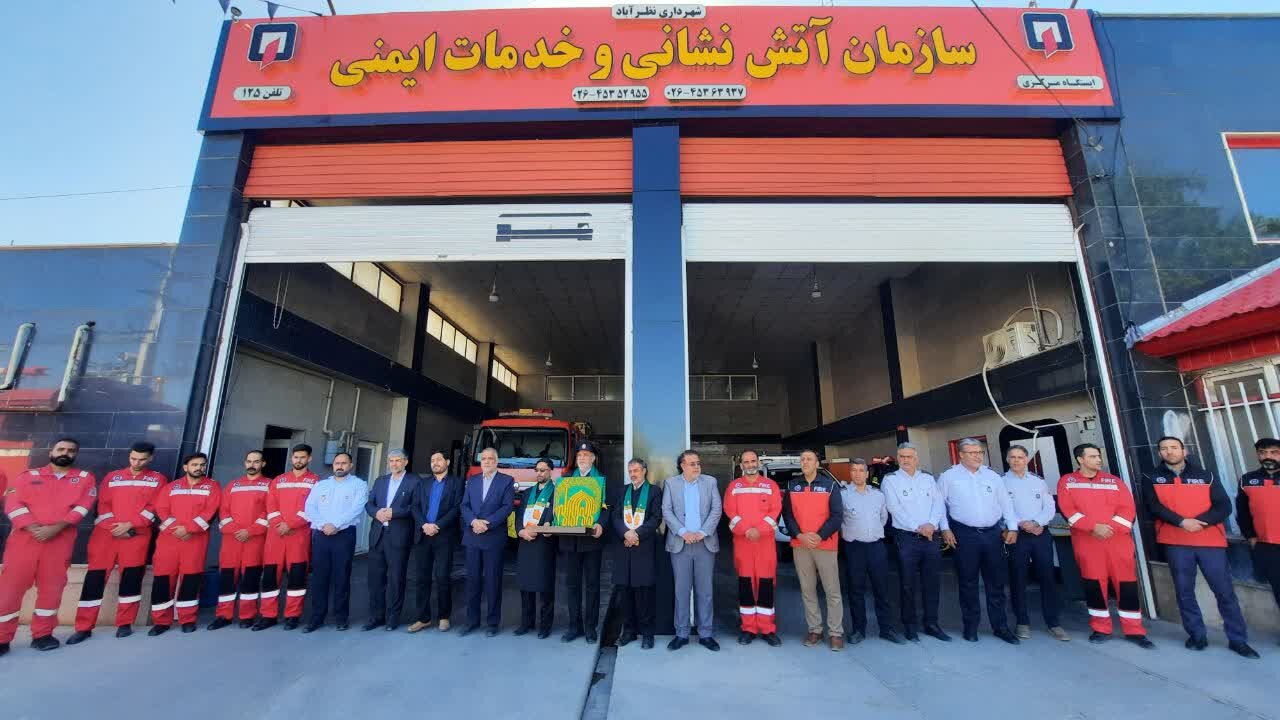 از حضور کاروان زیر سایه خورشید در بیمارستانها و آتشنشانیها تا برپایی میزهای خدمترسانی به مردم + تصاویر و ویدیو