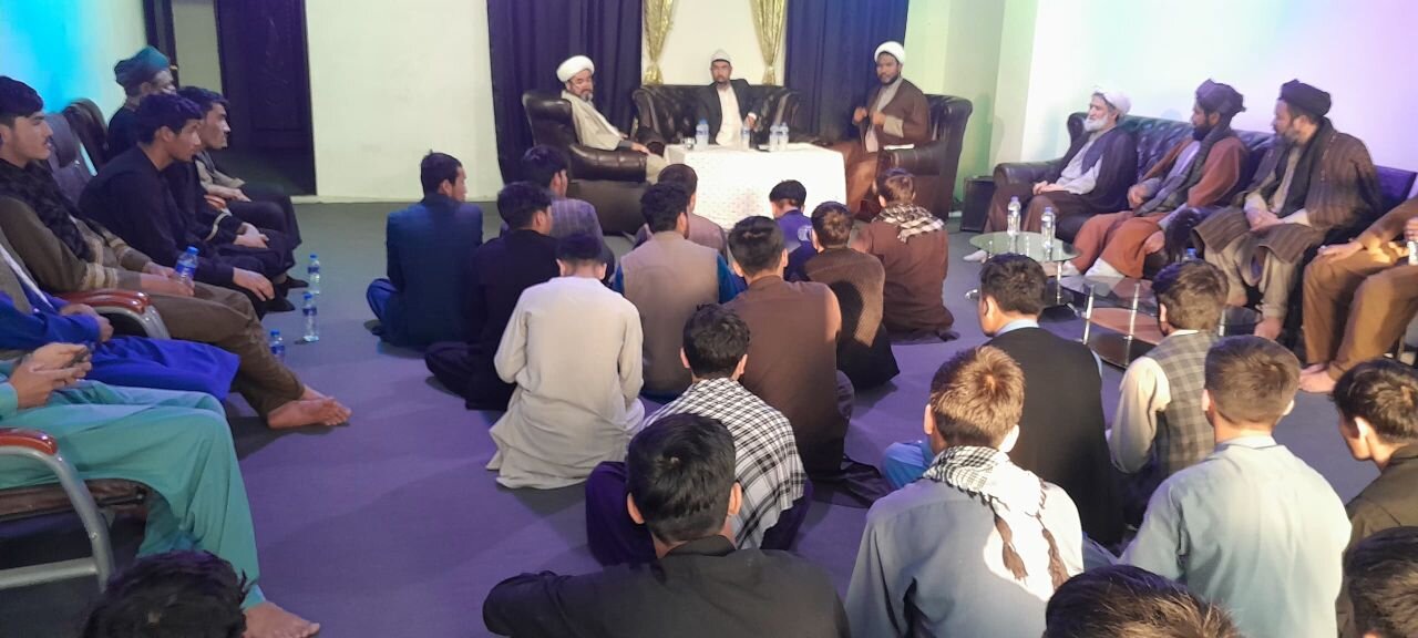 بررسی سیره علمی و فرهنگی حضرت معصومه(س) و امام رضا(ع) در نشست علمی شبرغان