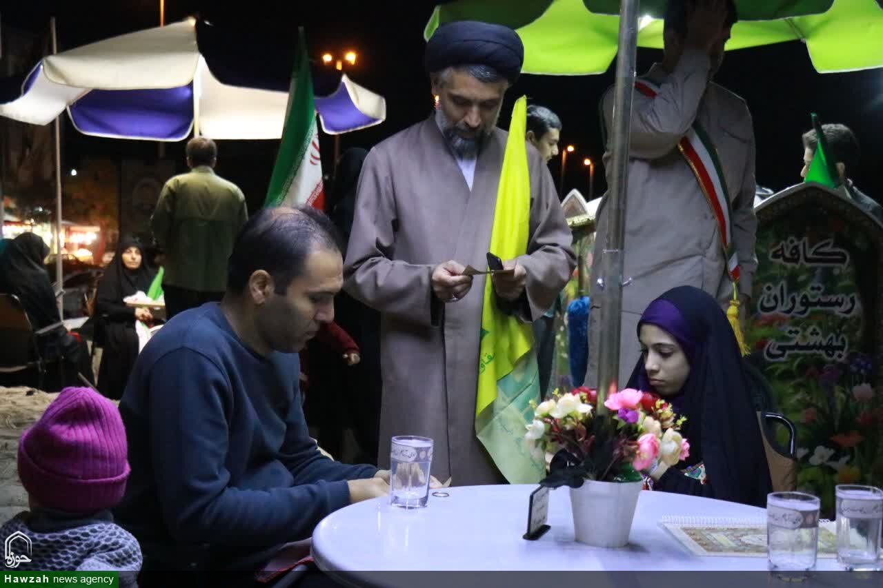 تصاویر/ کافه رستوران قرآنی در میدان پرواز کرمان