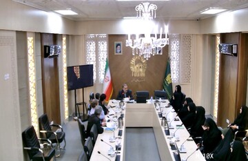 بررسی جایگاه معارف رضوی در اندیشه رهبر شهید در مشهد مقدس