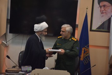 تصاویر / دیدار امام جمعه آمل با فرمانده سپاه ناحیه آمل