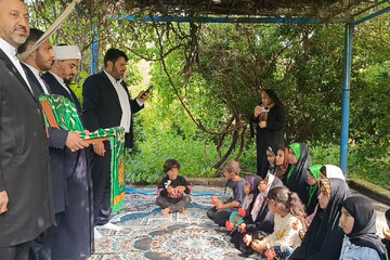 فیلم|  خادمان بانوی کرامت در جمع مردمی پره‌سر