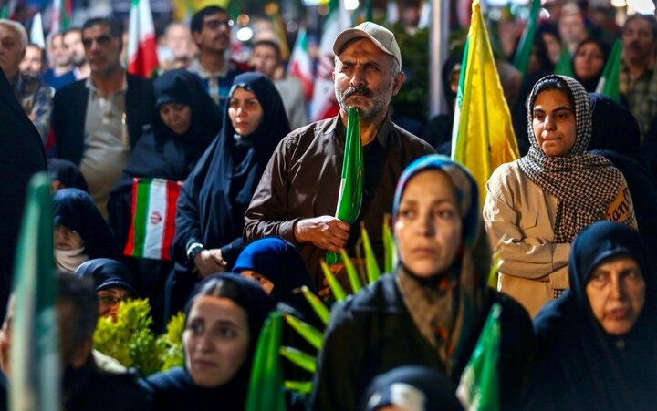 تصاویر/ اجتماع حمایت از وطن در منیریه تهران