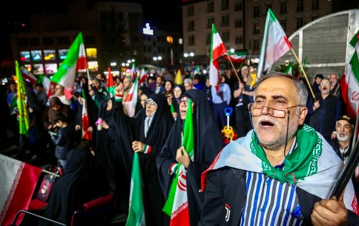 تصاویر/ اجتماع حمایت از وطن در منیریه تهران
