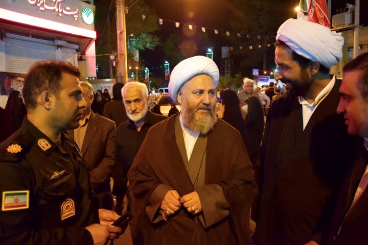 تصاویر | پنجاه و ششمین حضور شبانه مردم  آران وبیدگل وبانوان جانفدادر میدان سردارسلیمانی