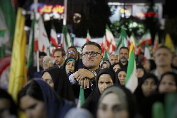 تصاویر/ حضور کرمانی ها به همراه حجت الاسلام راجی در شب پنجاه و ششم