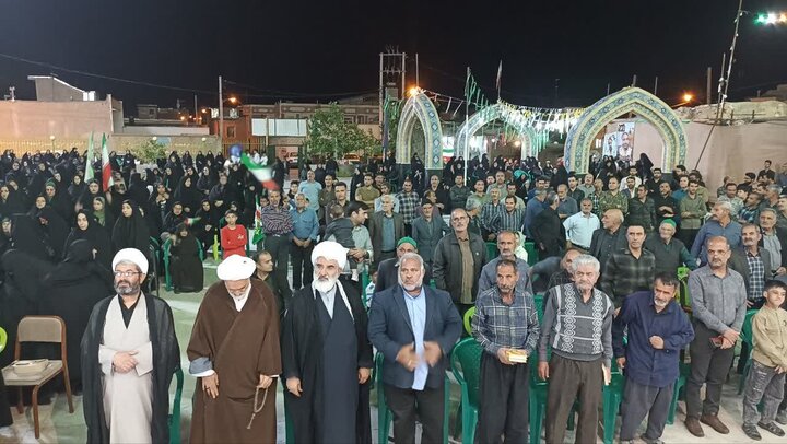 تصاویر/حضور کاروان زیر سایه خورشیددر تجمع مردمی شهر ابوزیدآباد