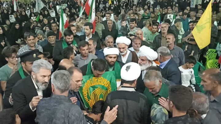 تصاویر/حضور کاروان زیر سایه خورشیددر تجمع مردمی شهر ابوزیدآباد