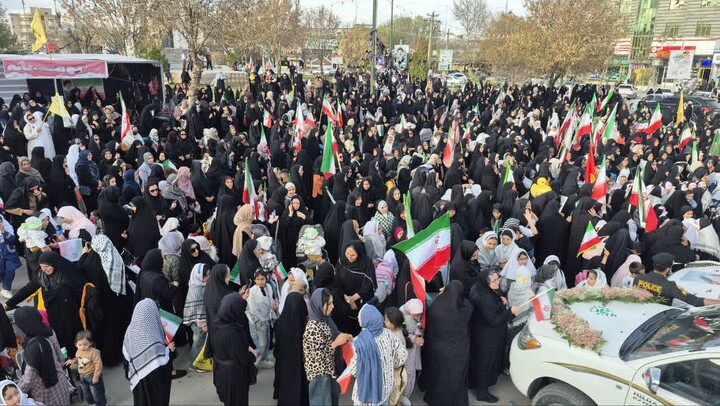 تصاویر /  رزمایش بزرگ «دختران جان‌فدا» در رزن