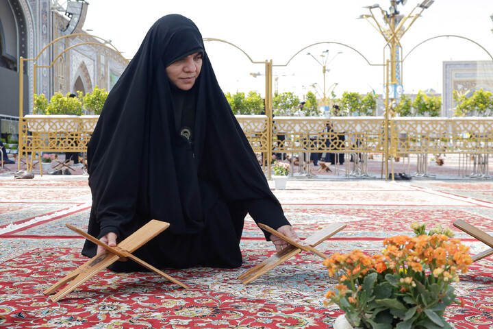تصاویر/ محفل «فرشتگان مقاومت» در حرم رضوی