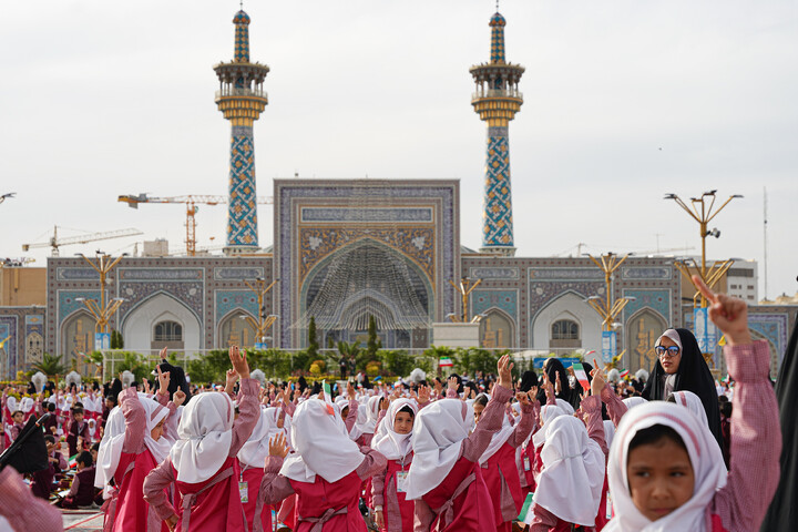 تصاویر/ محفل «فرشتگان مقاومت» در حرم رضوی