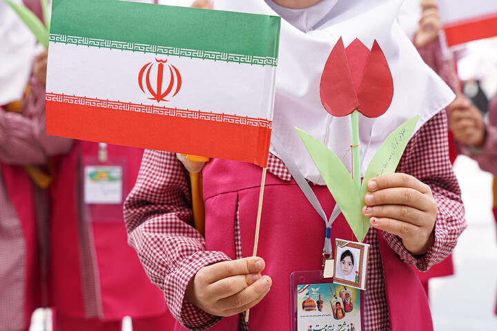 تصاویر/ محفل «فرشتگان مقاومت» در حرم رضوی