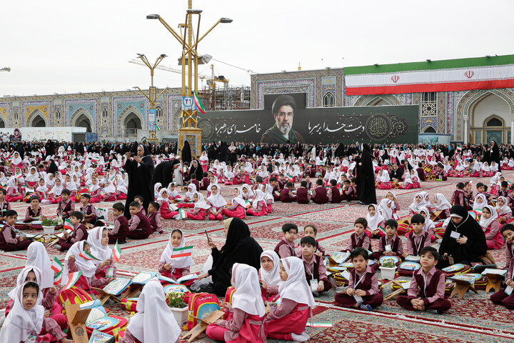 تصاویر/ محفل «فرشتگان مقاومت» در حرم رضوی