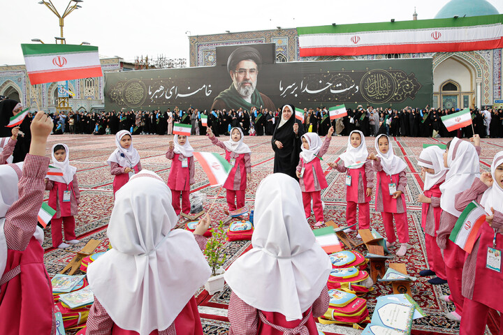 تصاویر/ محفل «فرشتگان مقاومت» در حرم رضوی