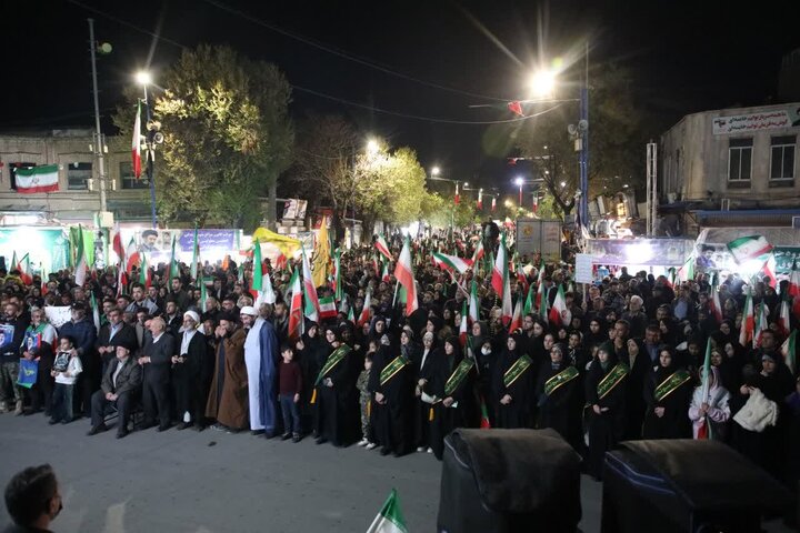 تصاویر/ پنجاه و ششمین شب؛ حضور خستگی‌ناپذیر مردم شهرستان ارومیه پای انقلاب