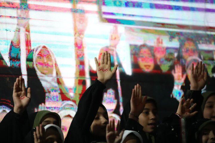 تصاویر/ پنجاه و ششمین شب؛ حضور خستگی‌ناپذیر مردم شهرستان ارومیه پای انقلاب
