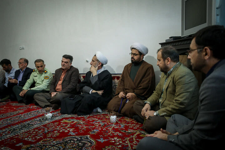 تصاویر / دیدار امام جمعه قزوین با جانباز سرافراز جنگ رمضان