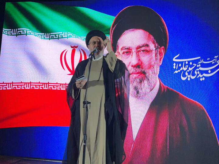تصاویر / خروش مردم سنگفرش چهارراه شهید بهشتی تبریز  در خونخواهی رهبر شهید