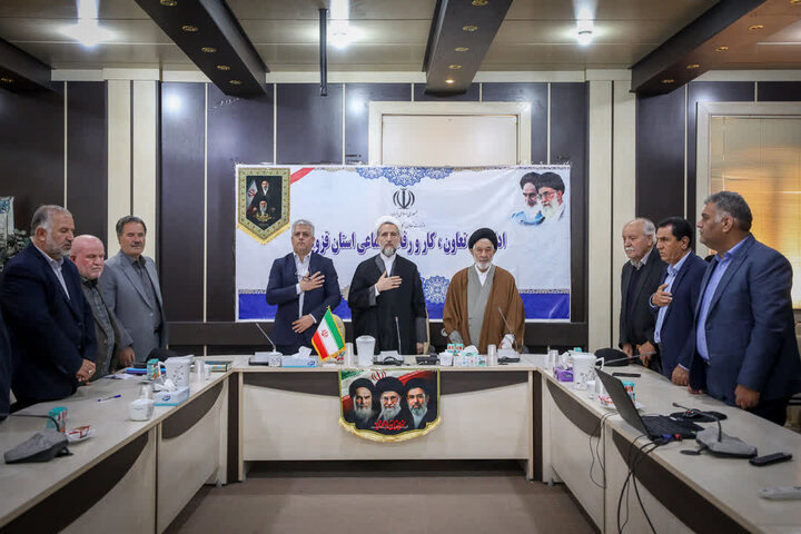 تصاویر / حضور نماینده ولی فقیه در استان قزوین در جلسه شورای مدیران کل استانی وزارت تعاون، کار و رفاه اجتماعی