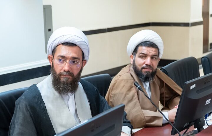 تصاویر/ نشست صمیمی مشاور رئیس‌جمهور در امور روحانیت با روحانیون استان مرکزی