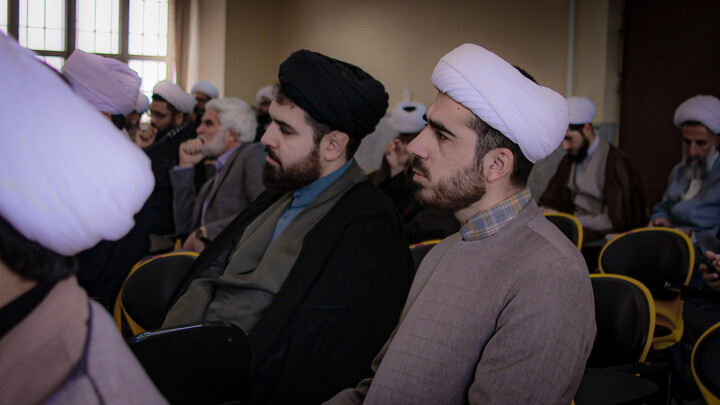 تصاویر/ برگزاری جلسه تبیینی جنگ یا صلح