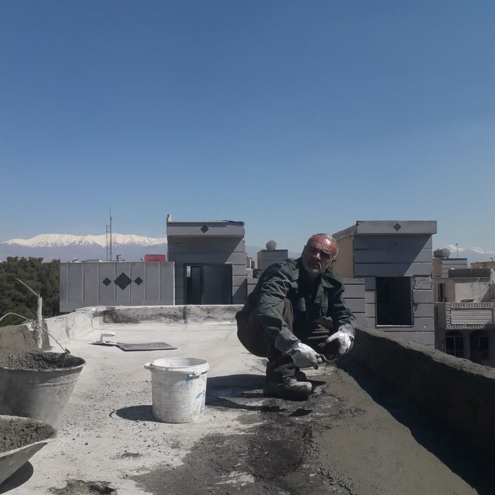 تصاویر/ فعالیت‌های عمرانی گروه جهادی حجت‌الاسلام احمد کافی کاشان به مردم آسیب‌دیده تهران