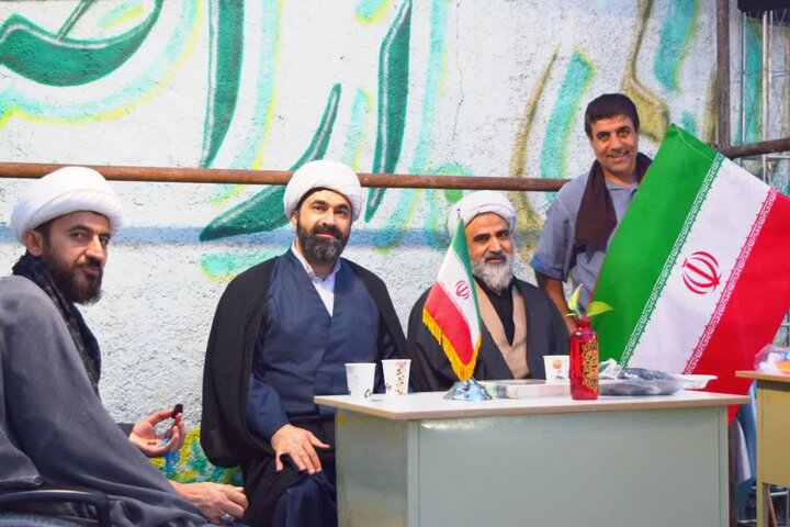 تصاویر/ ایستگاه صلواتی حوزه علمیه حضرت بقیة‌الله(عج) سفیران هدایت اندیمشک