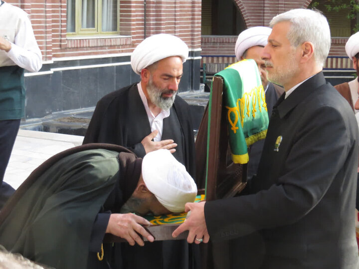 تصاویر/ حضور کاروان زیر سایه خورشید در مدرسه علمیه امام خمینی رحمه الله خوی شهرستان خوی