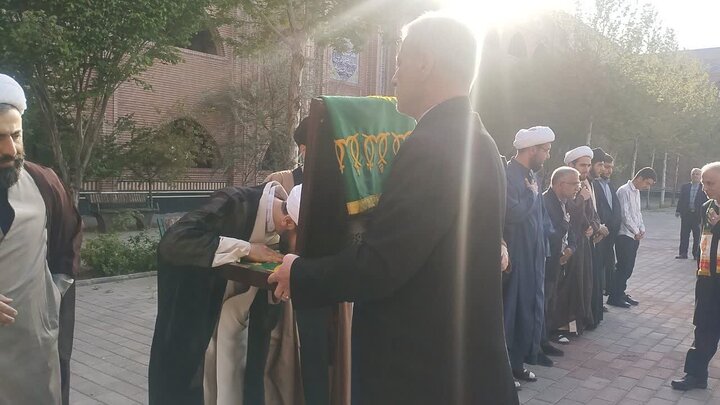 تصاویر/ حضور کاروان زیر سایه خورشید در مدرسه علمیه امام خمینی رحمه الله خوی شهرستان خوی